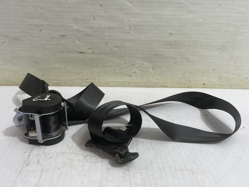 Recambio de cinturon seguridad trasero derecho para peugeot 207 confort referencia OEM IAM 8975XK  