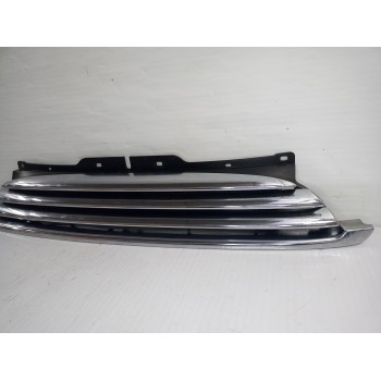 Recambio de rejilla delantera para mini mini (r56) cooper referencia OEM IAM 51112752363  