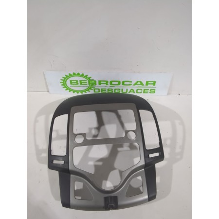 Recambio de molduras para hyundai i30 (fd) 1.6 crdi referencia OEM IAM 847412R100G2  