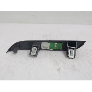 Recambio de moldura para renault scenic iii bose edition referencia OEM IAM 684210029R  