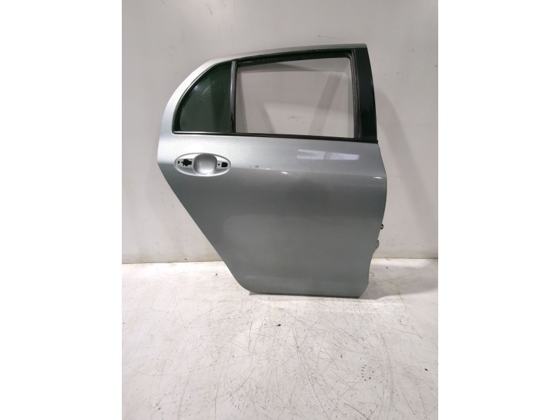 Recambio de puerta trasera derecha para toyota yaris (_p9_) 1.33 vvt-i (nsp90_) referencia OEM IAM 670030D110  