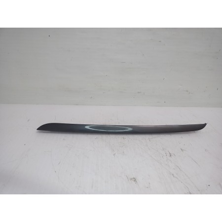 Recambio de moldura para renault scenic iii bose edition referencia OEM IAM 684120014R  