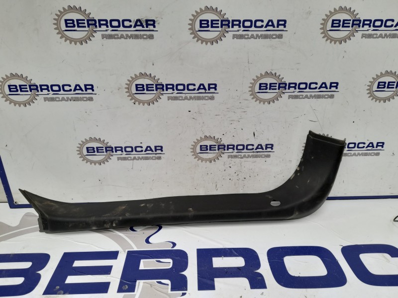 Recambio de moldura lateral para land rover range rover sport referencia OEM IAM LHSDED500051XXX  