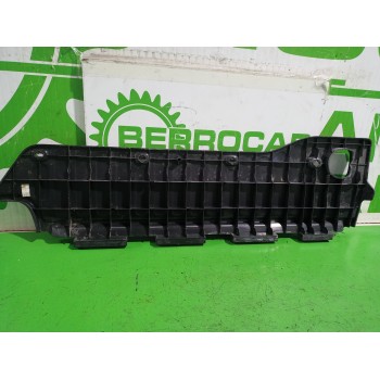 Recambio de moldura para renault kangoo profesional referencia OEM IAM 8200431118  