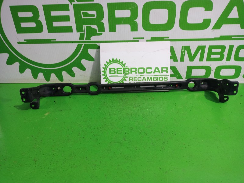 Recambio de travesaño inferior para ford focus berlina (cak) ambiente referencia OEM IAM 2M518A297AB  