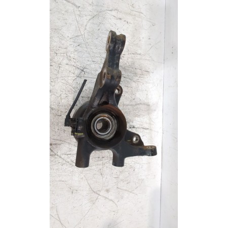 Recambio de mangueta delantera derecha para kia cee´d hatchback (ed) 1.6 crdi 90 referencia OEM IAM 517162H100  