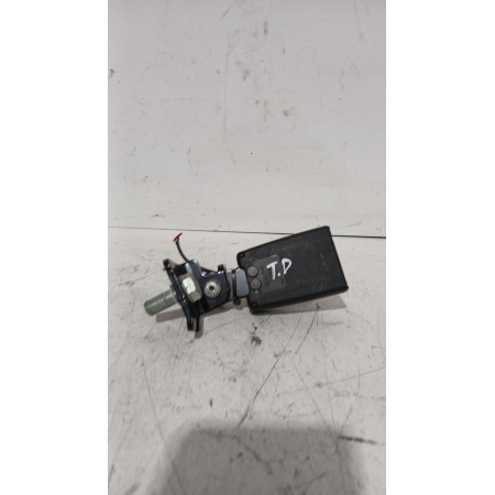 Recambio de enganche cinturon trasero derecho para alfa romeo giulietta (940_) 1.6 jtdm (940fxd1a) referencia OEM IAM 34072770  