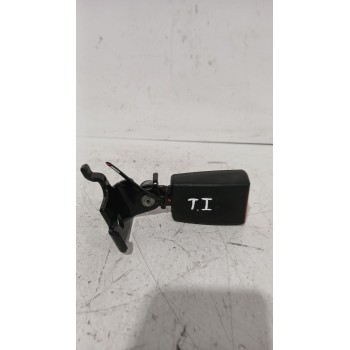 ENGANCHE CINTURON TRASERO IZQUIERDO 34072771 