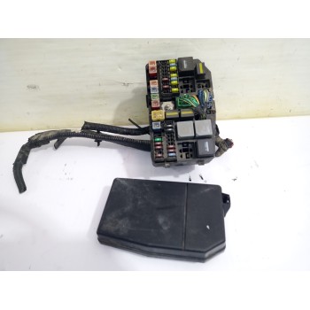 Recambio de caja reles / fusibles para ford mondeo berlina (ge) ghia (06.2003) (d) referencia OEM IAM 71543256  