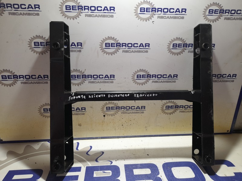 Recambio de soporte para volkswagen caddy ka/kb (2k) 1.9 tdi referencia OEM IAM 2K0881033E01A  