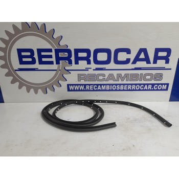Recambio de goma contorno para peugeot 301 referencia OEM IAM 9675587380  