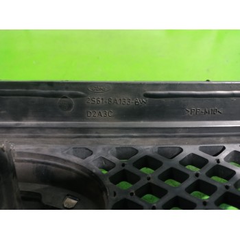 Recambio de rejilla delantera para ford fiesta (cbk) ambiente referencia OEM IAM 2S618A133  