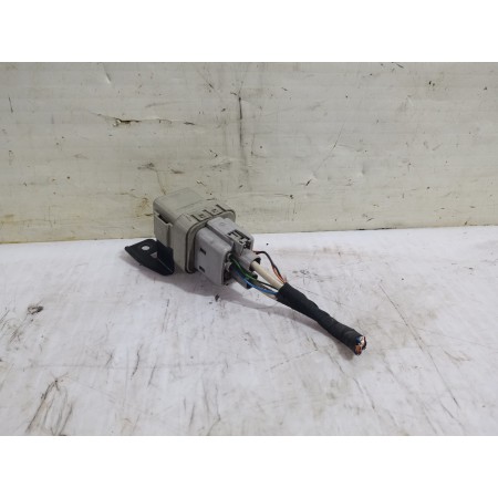 Recambio de caja precalentamiento para hyundai ix35 (lm, el, elh) 2.0 crdi 4wd referencia OEM IAM 368302F150  