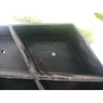 Recambio de refuerzo paragolpes delantero para peugeot 508 allure referencia OEM IAM 9686570880  