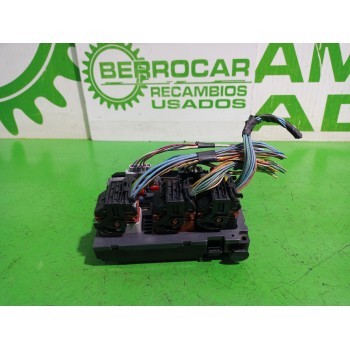 Recambio de caja reles / fusibles para citroën c4 grand picasso exclusive referencia OEM IAM 9664705880  