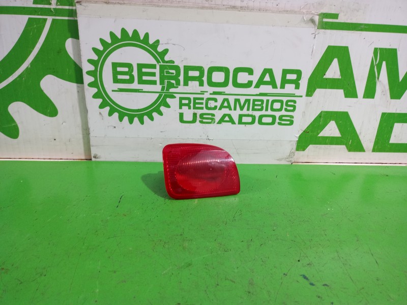 Recambio de faro antiniebla trasero derecho para renault kangoo profesional referencia OEM IAM 8200419908  