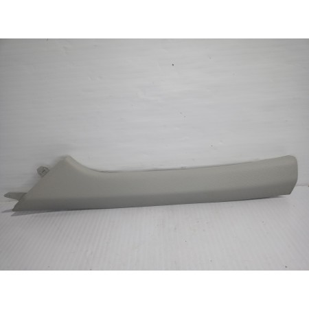 Recambio de moldura izquierda para hyundai i20 (bc3) essence mild-hybrid referencia OEM IAM 85811-Q0000  