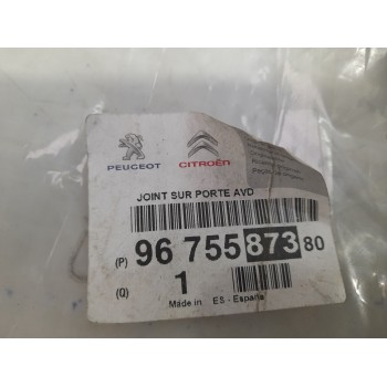 Recambio de goma contorno para peugeot 301 referencia OEM IAM 9675587380  
