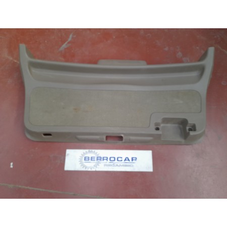 Recambio de guarnecido porton trasero para land rover range rover sport referencia OEM IAM ESB500010XXX  