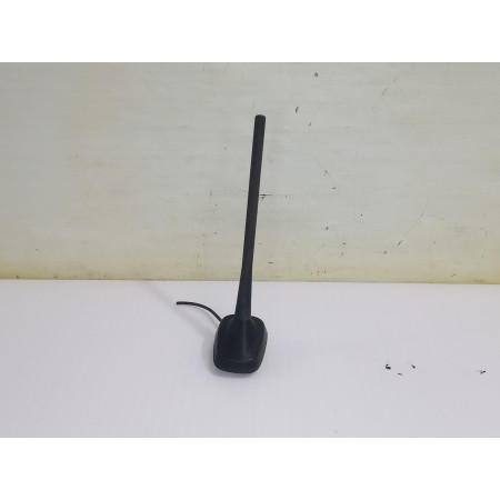 Recambio de antena para volkswagen polo (6c1) advance bluemotion referencia OEM IAM 6C0035501  