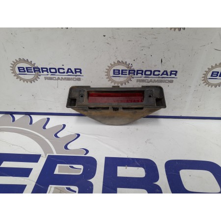 Recambio de luz central de freno para land rover discovery referencia OEM IAM   