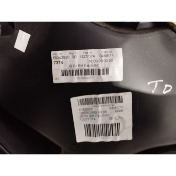 Recambio de guarnecido puerta trasera derecha para opel insignia berlina 2.0 cdti cat referencia OEM IAM 13277374  