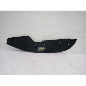 Recambio de moldura para renault scenic iii bose edition referencia OEM IAM 682400015R  