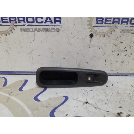 Recambio de mando elevalunas trasero izquierdo para peugeot 5008 2.0 blue-hdi fap referencia OEM IAM 96652794ZD  