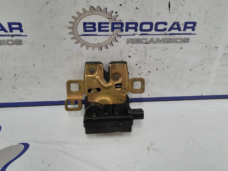 Recambio de cerradura maletero / porton para land rover range rover sport referencia OEM IAM FQR50040  