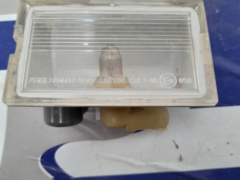 Recambio de piloto matricula para land rover freelander (lr2) referencia OEM IAM   