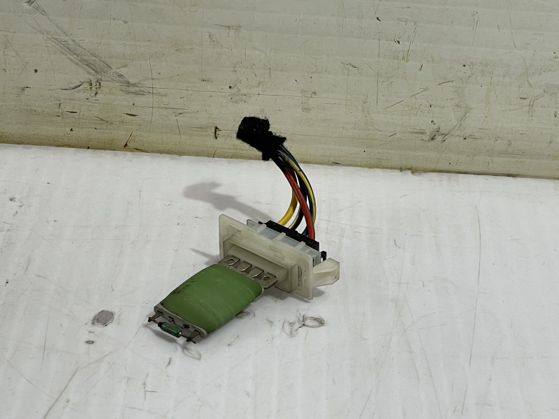 Recambio de resistencia calefaccion para skoda yeti active referencia OEM IAM 1K0959263A  