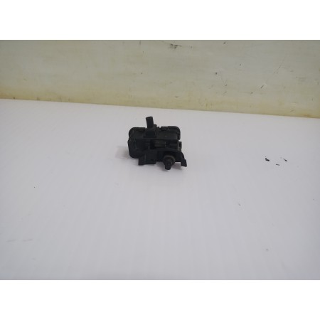 Recambio de motor tapa combustible para volkswagen polo (6c1) advance bluemotion referencia OEM IAM 6R0810773F  