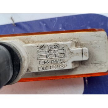 Recambio de piloto lateral izquierdo para land rover discovery referencia OEM IAM 5H22 13K09A  