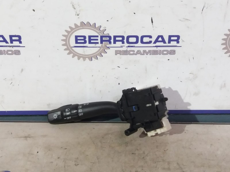 Recambio de mando luces para toyota avensis berlina (t25) 1.8 16v cat referencia OEM IAM 8414005110  