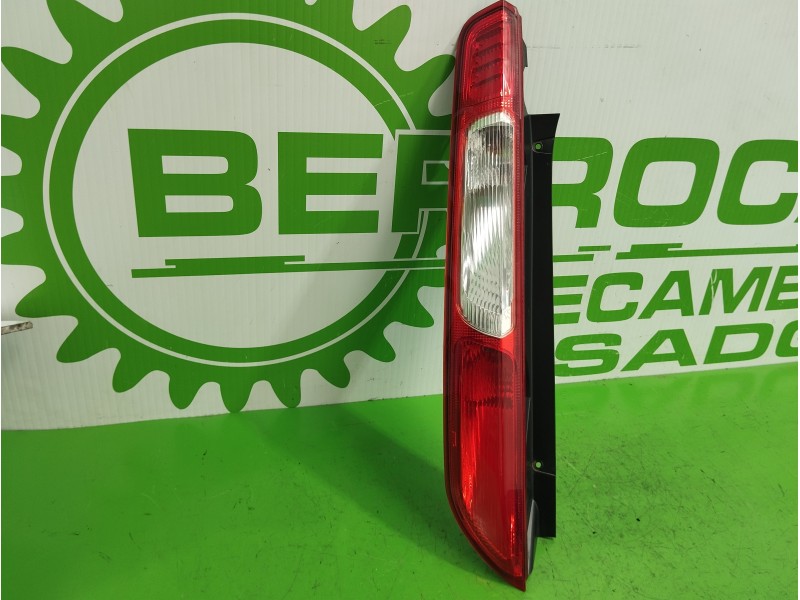 Recambio de piloto trasero izquierdo para ford focus berlina (cap) 1.6 16v cat referencia OEM IAM 4M5113405A  