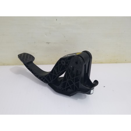 Recambio de pedal embrague para volkswagen polo (6c1) advance bluemotion referencia OEM IAM 6C1721059G  