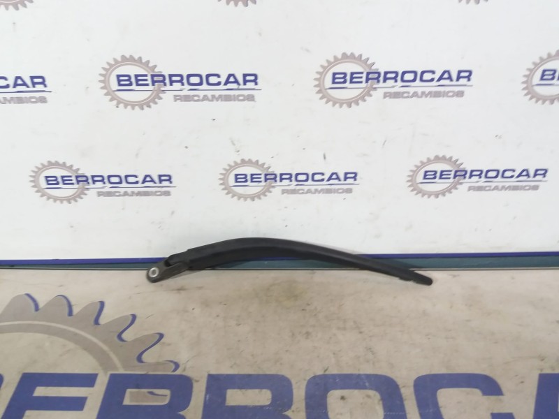 Recambio de brazo limpia trasero para opel zafira a referencia OEM IAM 90587511  