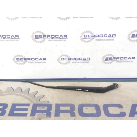 Recambio de brazo limpia delantero derecho para toyota avensis berlina (t25) 1.8 16v cat referencia OEM IAM 8521105051  