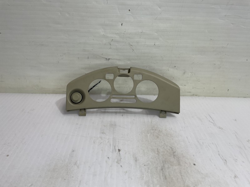 Recambio de moldura para nissan micra (k12e) acenta referencia OEM IAM 27570AX200  