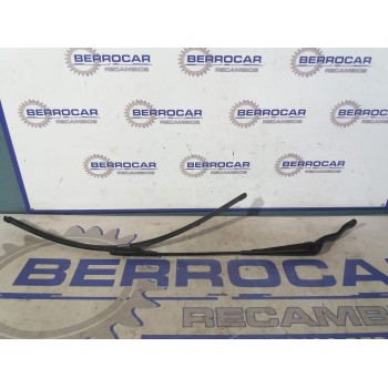 Recambio de brazo limpia delantero izquierdo para opel corsa d referencia OEM IAM 13284136  