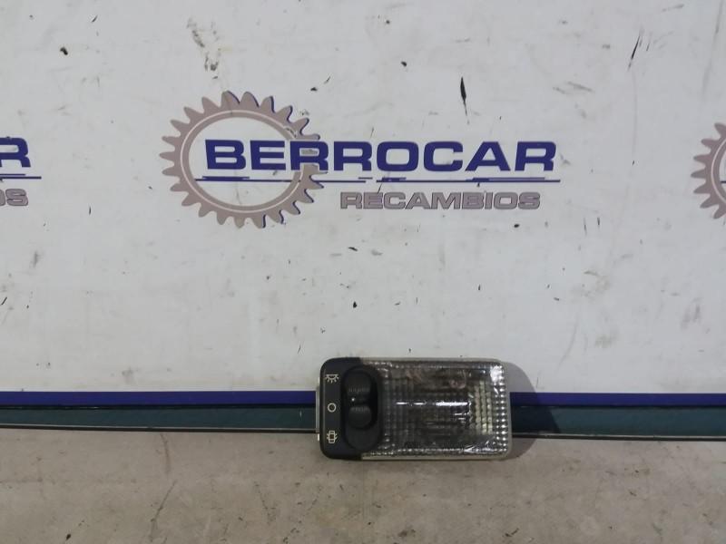 Recambio de luz interior para peugeot 107 1.0 cat (384f) referencia OEM IAM 120908  