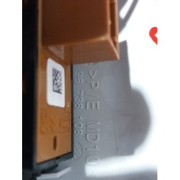 Recambio de luz interior para peugeot 208 1.6 blue-hdi fap referencia OEM IAM 96738108  