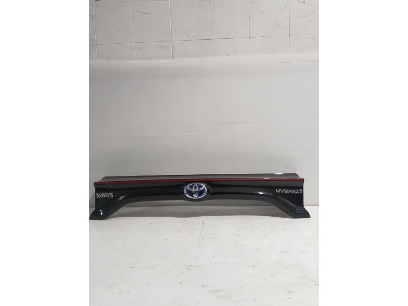 Recambio de moldura para toyota yaris (_p21_, _pa1_, _ph1_) 1.5 hybrid (mxph11) referencia OEM IAM 76801k0010  