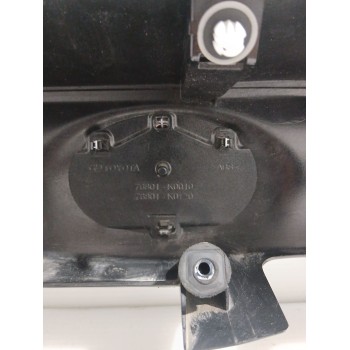 Recambio de moldura para toyota yaris (_p21_, _pa1_, _ph1_) 1.5 hybrid (mxph11) referencia OEM IAM 76801k0010  