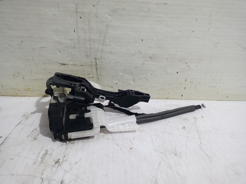 Recambio de cerradura puerta delantera derecha para hyundai ix35 (lm, el, elh) 2.0 crdi 4wd referencia OEM IAM 813202Y000  