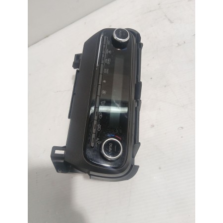 Recambio de mando climatizador para toyota yaris (_p21_, _pa1_, _ph1_) 1.5 hybrid (mxph11) referencia OEM IAM 55900K0070  