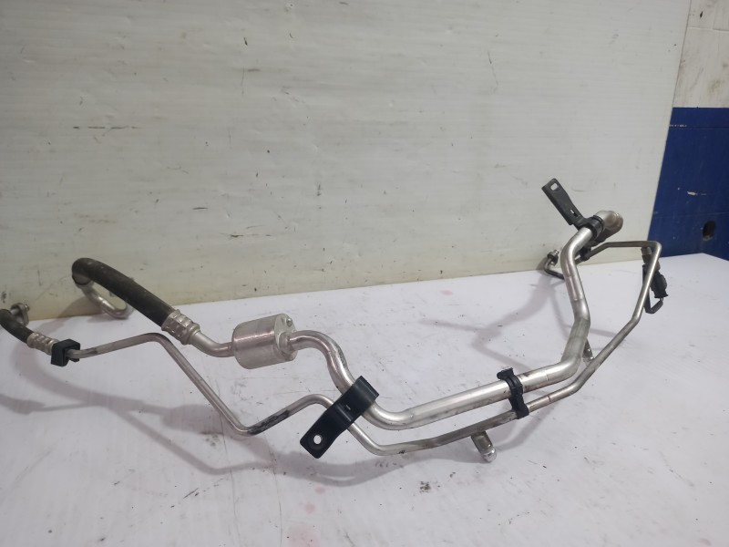 Recambio de tubos aire acondicionado para peugeot 207 confort referencia OEM IAM 6477N8  