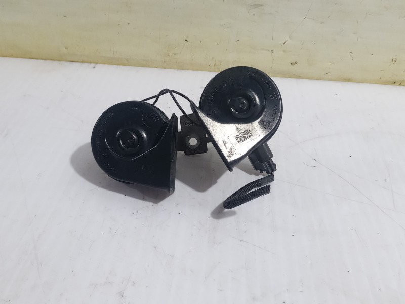 Recambio de claxon para ford focus lim. (cb4) business referencia OEM IAM E30055306  