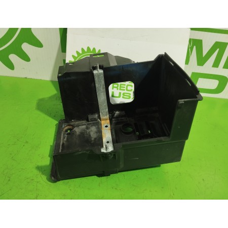 Recambio de soporte bateria para ford focus berlina (cap) 1.6 16v cat referencia OEM IAM 3M5110723AN  