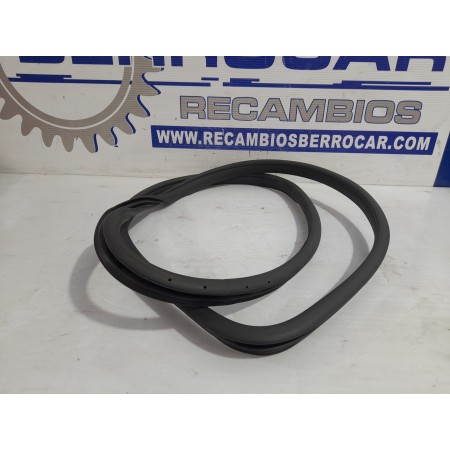 Recambio de goma contorno para mercedes-benz clase e (w212) lim. 2.1 cdi cat referencia OEM IAM A2126970051  